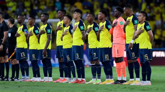 La selección de Ecuador, antes del partido ante Bolivia por las Eliminatorias, el 7 de octubre de 2021.