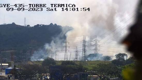 Incendio en el sector de Pascuales, en Guayaquil, el 9 de septiembre de 2023. 