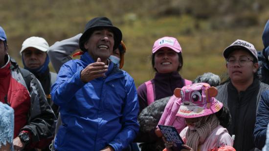 El excandidato presidencial Yaku Pérez, participa de una romería en las lagunas de Quimsacocha, donde está eñ proyecto minero Loma Larga, el 16 de septiembre de 2023.