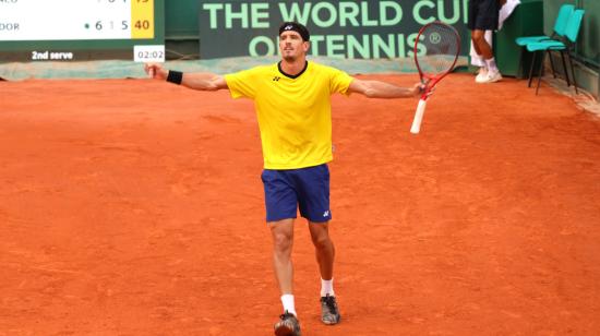 Emilio Gómez, durante la serie entre Ecuador y Mónaco por Copa Davis, el 16 de septiembre de 2023.