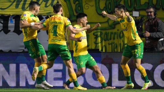 Los jugadores de Defensa y Justicia celebran la clasificación a semifinales de la Copa Sudamericana. 