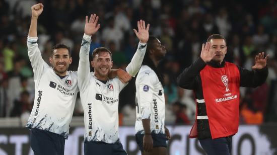 Los jugadores de Liga celebran un gol en la semifinal de ida de la Copa Sudamericana entre Liga de Quito y Defensa y Justicia.