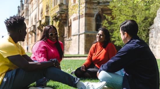 Becarios del programa Chevening, en Reino Unido.