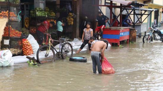 Imagen referencial de inundaciones en Daule, abril de 2023.