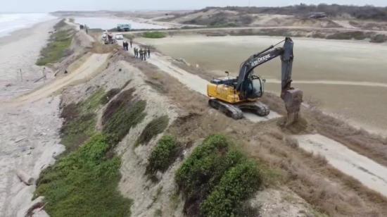 Las autoridades inhabilitaron una pista en San José, Montecristi (Manabí).