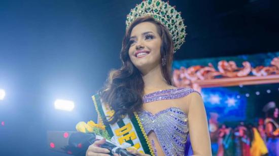 Nadia Valentina López Cadena, de 20 años, actual reina de Pedernales, fue la elegida como nueva soberana de Manabí, la noche del 16 de octubre de 2023.