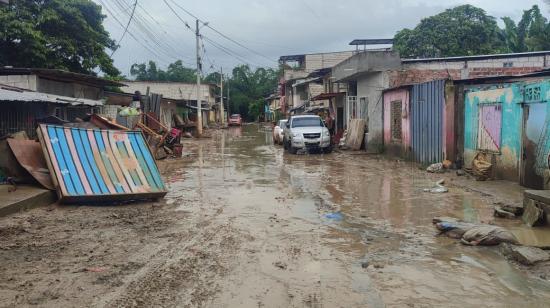 Vista general de un barrio en Esmeraldas, luego de las severas inundaciones, el 6 de junio de 2023. 