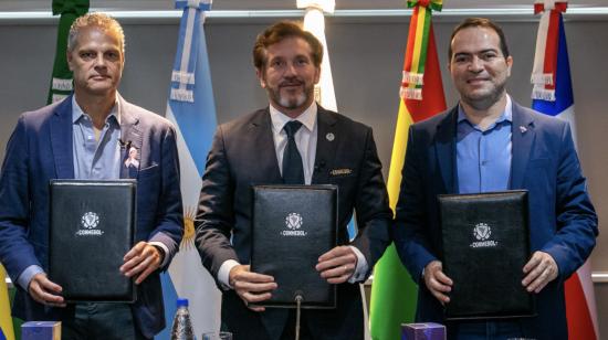 Esteban Paz, Alejandro Domínguez y Marcelo Cunha da Paz, en la reunión del 19 de octubre de 2023.