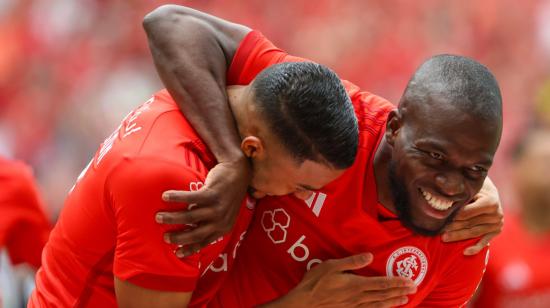 El ecuatoriano, Enner Valencia, festeja un gol anotado con el Inter en la victoria ante Santos, el 22 de octubre de 2023.