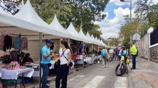 Feria Itinerante de Emprendimientos en Cuenca.