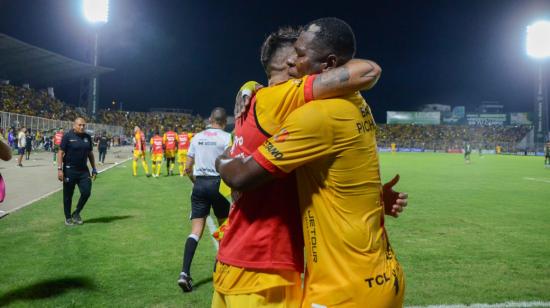 Jugadores de Barcelona festejando su gol ante Orense el 29 de octubre de 2023.