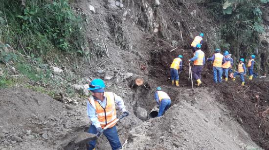 Rotura tubería agua Quito el 30.10.2023