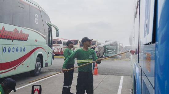 La Terminal Terrestre de Guayaquil matriz permanecerá abierta las 24 horas durante el feriado. 