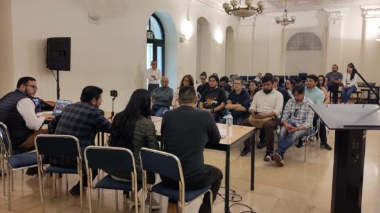 Primera asamblea de trabajadores de diario El Comercio, en Quito, el 6 de noviembre de 2023.