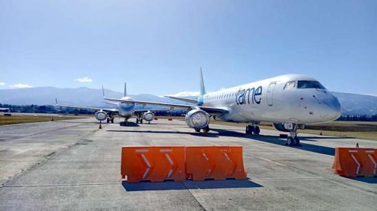 Los dos aviones que Tame no ha podido vender. Noviembre de 2023.