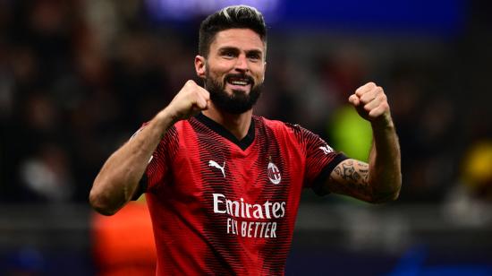 Olivier Giroud celebra en la victoria del Milan ante el PSG en Champions, el 7 de noviembre de 2023.