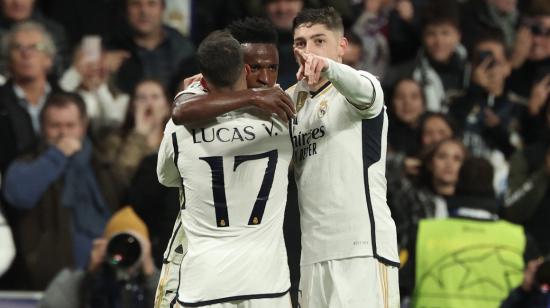 Los jugadores del Real Madrid festejan un gol por la Champions League, el 8 de noviembre de 2023.