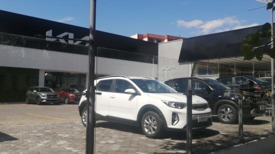 Concesionaria de carros Kia en la avenida Orellana, en Quito, el 10 de mayo de 2023.