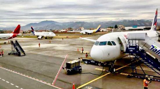 La pista del aeropuerto Mariscal Lamar de Cuenca.
