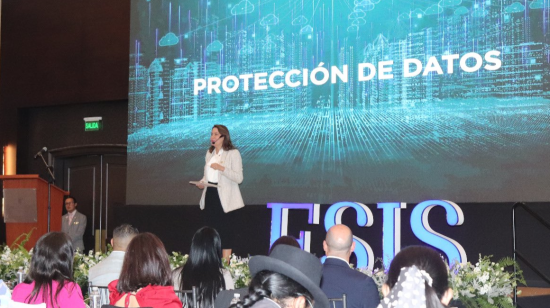 Ministra de Telecomunicaciones, Vianna Maino, en el evento Summit Innovación y Seguridad. Guayaquil, 25 de octubre de 2023. 