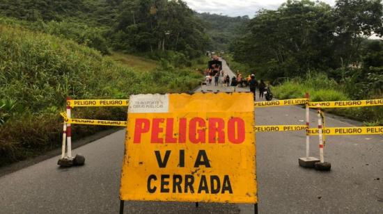 Imagen referencial. Vía cerrada en el norte de Ecuador.