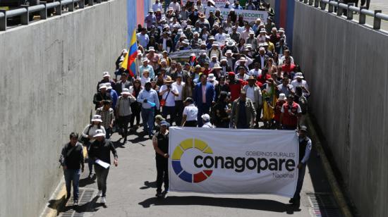 Marcha de juntas parroquiales, en Quito, el 8 de noviembre de 2023.