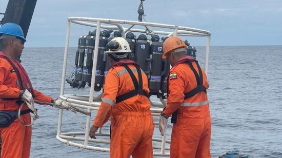 Una expedición científica del buque Orión de la Armada del Ecuador comprobó parámetros oceanográficos de El Niño en el mar ecuatoriano.  