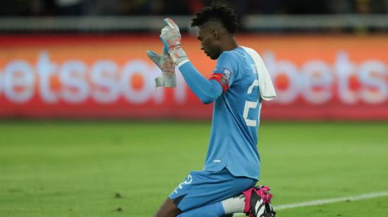 Alexander Domínguez portero de Ecuador, tras el partido de las Eliminatorias ante Chile, el 21 de noviembre de 2023.