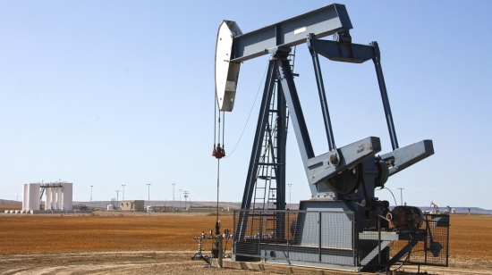 Imagen referencial de un balancín en un pozo petrolero.  