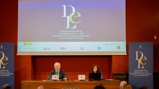 Directivos de la RAE en la presentación de los nuevos términos incorporados en el diccionario de la Lengua Española, Madrid, el 28 de noviembre de 2023.