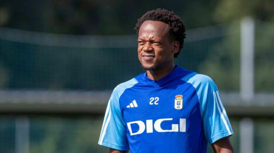 Romario Ibarra, durante un entrenamiento con el Real Oviedo de la segunda división española.