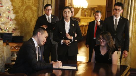 Ministra de Energía, Andrea Arrobo, durante el acto de posesión en Quito, el  23 de noviembre de 2023.