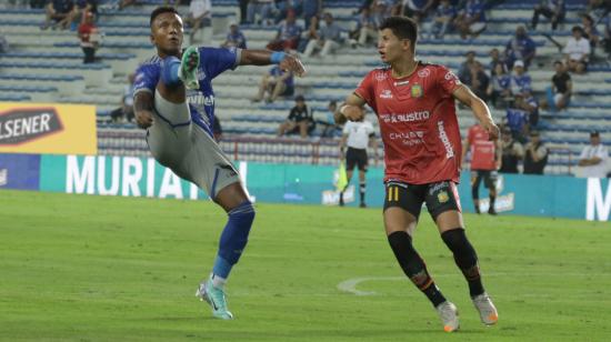 Emelec y Deportivo Cuenca se enfrentaron en el estadio George Capwell por la LigaPro, el 3 de diciembre de 2023.