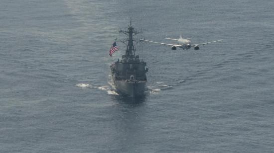 Foto referencial del buque norteamericano USS Carney, atacado en el Mar Rojo.