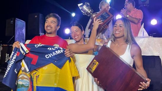 Jonathan Martinetti, Moira Padilla y Alisson Haon, campeones de Vela, sábado 2 de diciembre de 2023.