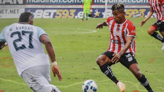 Bolaños, durante un partido con Guayaquil City, en noviembre de 2023.