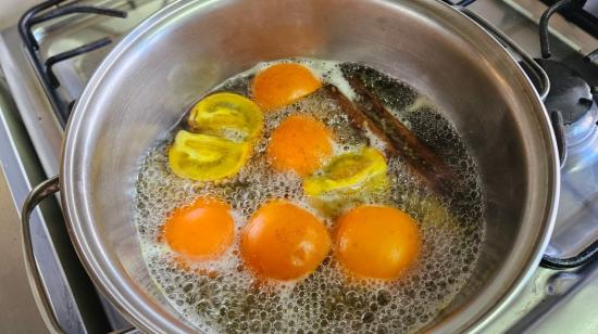 El olor de la naranjilla y la canela al hervir es propio de las Fiestas de Quito.