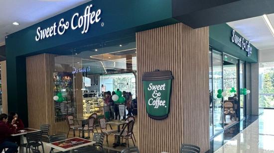 La catefería de Sweet & Coffee en el centro comercial Mall del Río, en Cuenca.