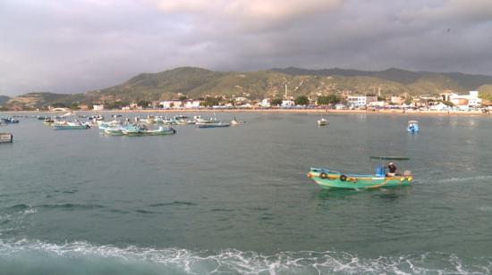 Playa de Puerto López, cantón del sur de Manabí, donde se ha denunciado supuestas extorsiones a los turistas. 