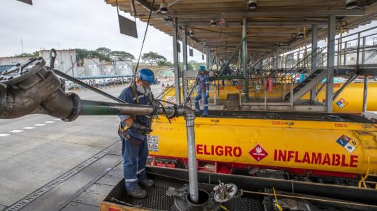 Terminal de Despacho de gasolina y diésel en santo Domingo, de propiedad de Petroecuador. Foto de noviembre de 2023.