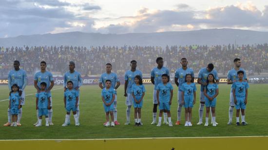 Jugadores de Universidad Católica en el partido ante Barcelona, 3 de diciembre de 2023.