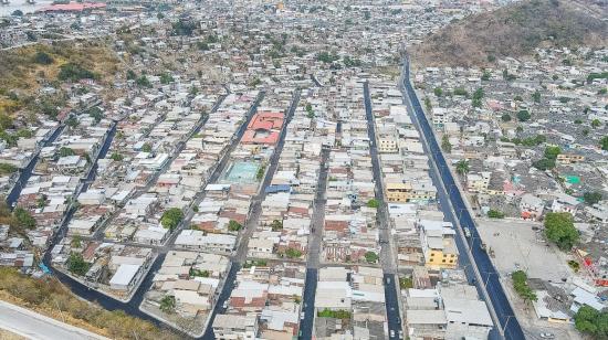 El Municipio de Durán ejecuta trabajos de pavimentación al sur del cantón. 