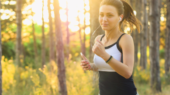 Mente sana en cuerpo sano. Un estilo de vida saludable es el objetivo de las personas para el nuevo año.