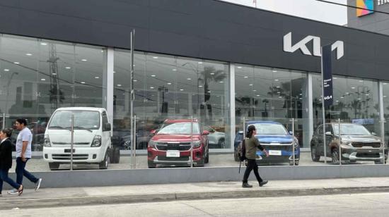 Local de la marca Kia en la avenida Francisco de Orellana, Guayaquil. Noviembre de 2023.