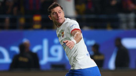 Robert Lewandowski celebra su gol en la semifinal de Barcelona ante Osasuna, el 11 de enero de 2024.