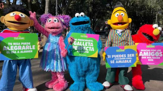 "Todos los niños merecen una infancia segura y libre de violencia y terror", dijo Plaza Sésamo en su mensaje dirigido a Ecuador. 