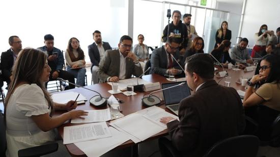 Integrantes de la Comisión de Integrantes de la Comisión de Seguridad de la Asamblea Nacional, durante una de sus sesiones.