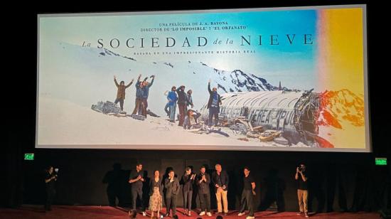 Estreno de la película 'Sociedad de la Nieve', en Uruguay. El filme es preseleccionado para nominación al Oscar a Mejor Película Extranjera, por España. 