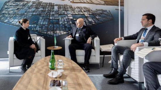 La ministra de Producción, Sonsoles García, y el ministro de Inversiones del Reino de Arabia Saudí, Khalid Al Falih. Davos, 16 de enero de 2024