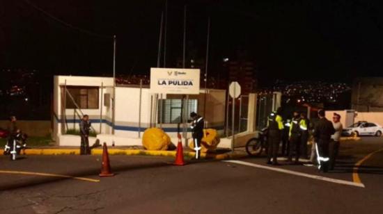 Los uniformados que se encontraban en la Unidad de Policía Comunitaria La Pulida, en Quito, fueron atacados por sujetos armados, el 21 de enero de 2024.